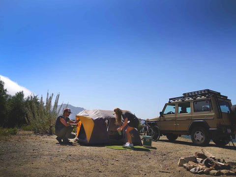 Rev RACK TENT desert / Front Runner  Desert / Yakima/Rhino Desert / Other REV RACK TENT FRONT RUNNER DESERT OTHER  YAKIMA/RHINO Lightest Vehicle Top Tent solution at only 25 lbs / 11 kgs