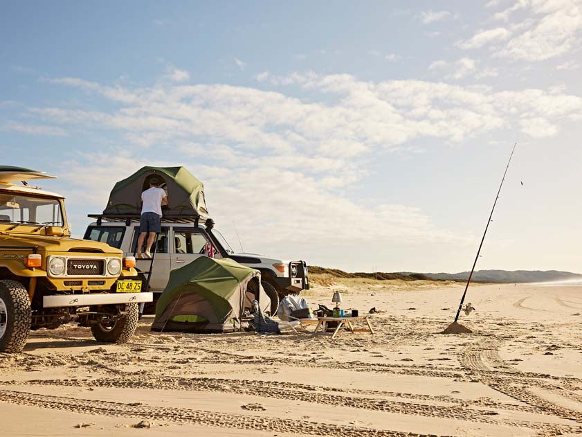 ROOF RACK CAMPING